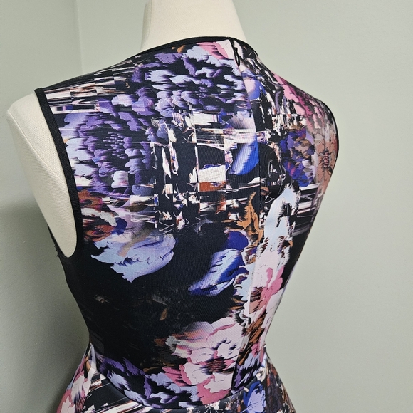 Clover Canyon Revolve Poetic Petals Peplum Top Neoprene Sleeveless Size Large - Picture 5 of 8